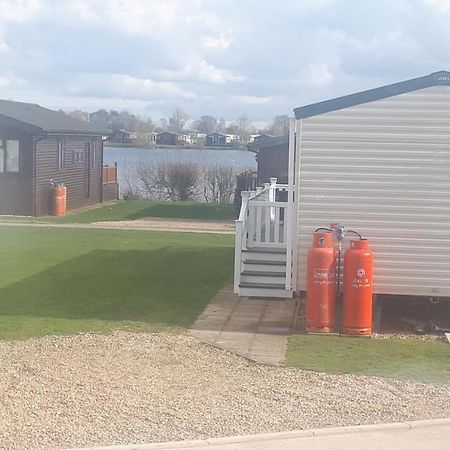 Ksr Hot Tub Holiday Home At Tattershall Lakes Экстерьер фото